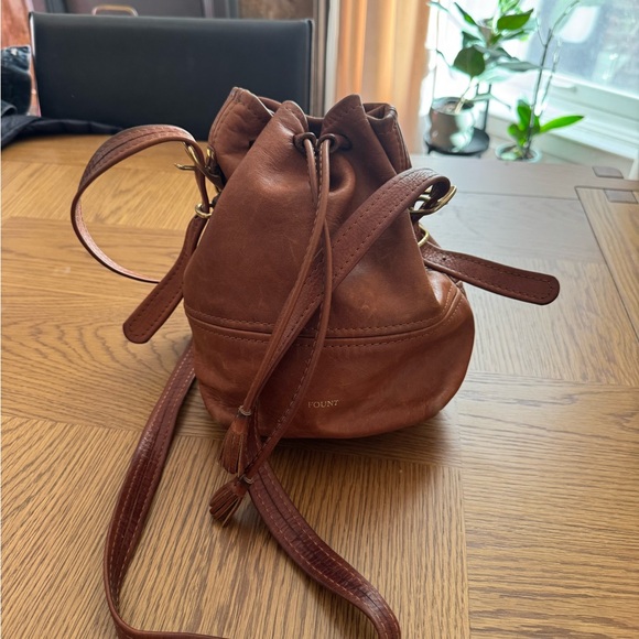 Fount Brown Leather Coventry Bucket Bag - Picture 1 of 5